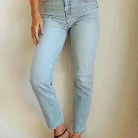 Carly Jean Los Angeles Denim - NWT CJLA Chrissy Jeans size 15